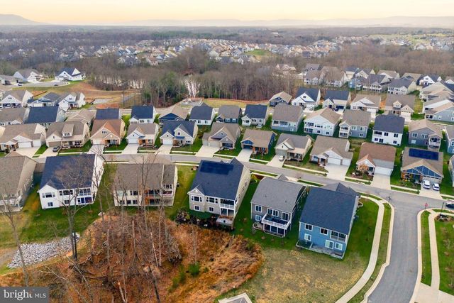 121 MILKWEED, Lake Frederick, VA 22630