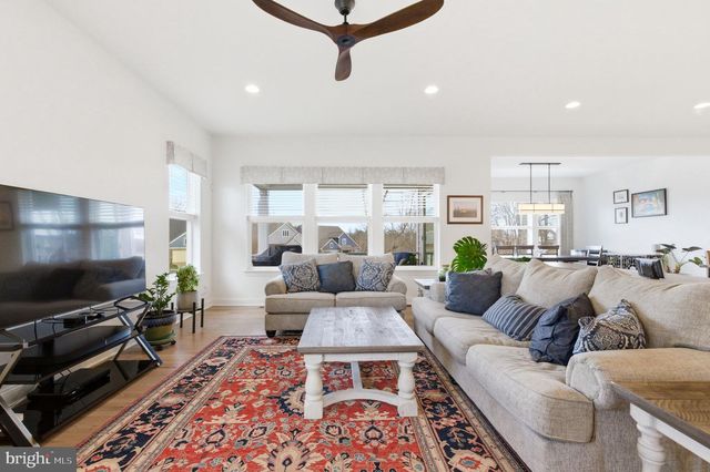 121 MILKWEED, Lake Frederick, VA 22630