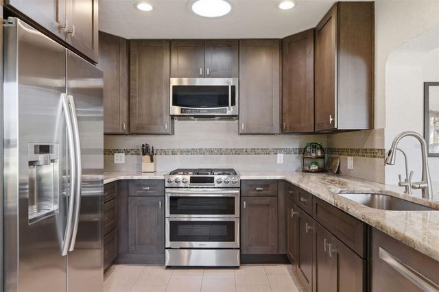 801 14TH AVENUE N, St Petersburg, FL 33701