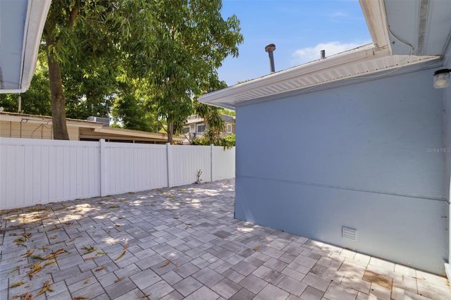 801 14TH AVENUE N, St Petersburg, FL 33701
