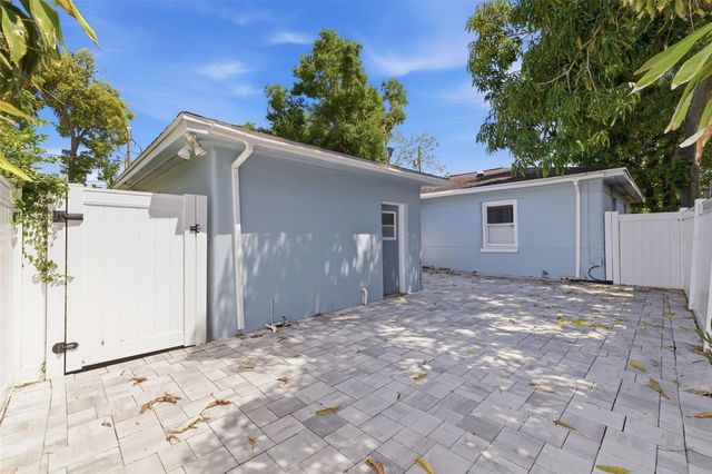 801 14TH AVENUE N, St Petersburg, FL 33701
