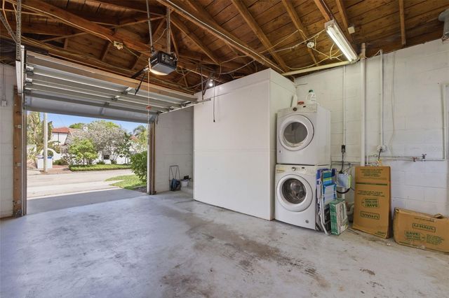 801 14TH AVENUE N, St Petersburg, FL 33701