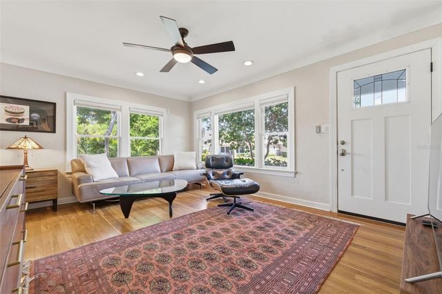 801 14TH AVENUE N, St Petersburg, FL 33701