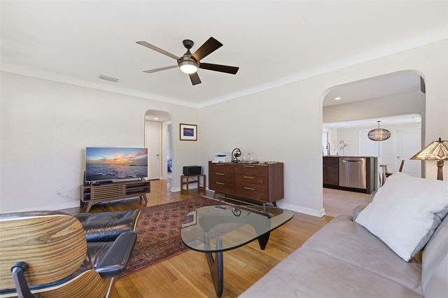801 14TH AVENUE N, St Petersburg, FL 33701