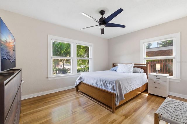 801 14TH AVENUE N, St Petersburg, FL 33701