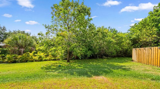 12438 Guilford Way, Wellington, FL 33414