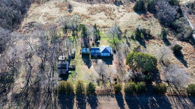 24581 Delaware RD, Courtland, VA 23837