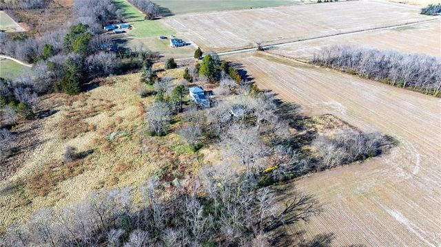 24581 Delaware RD, Courtland, VA 23837