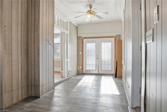 24581 Delaware RD, Courtland, VA 23837