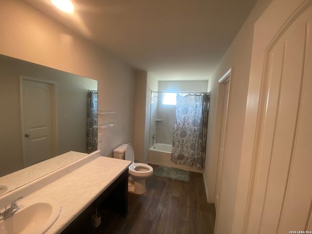 3866 snowbird, Converse, TX 78109