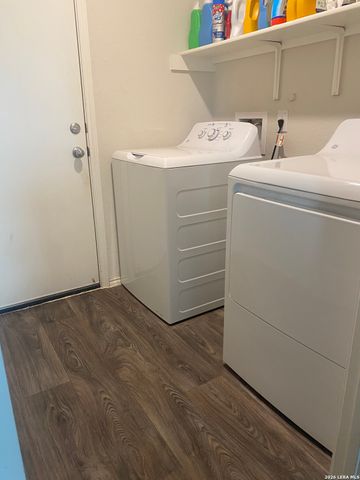 3866 snowbird, Converse, TX 78109