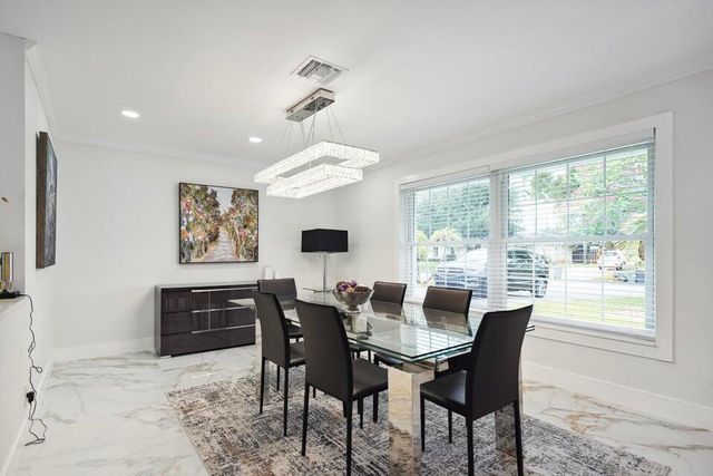 4091 Lakespur Circle N, Palm Beach Gardens, FL 33410