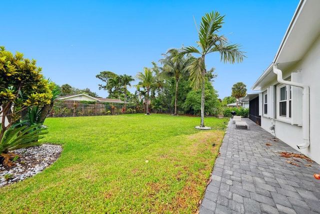 4091 Lakespur Circle N, Palm Beach Gardens, FL 33410
