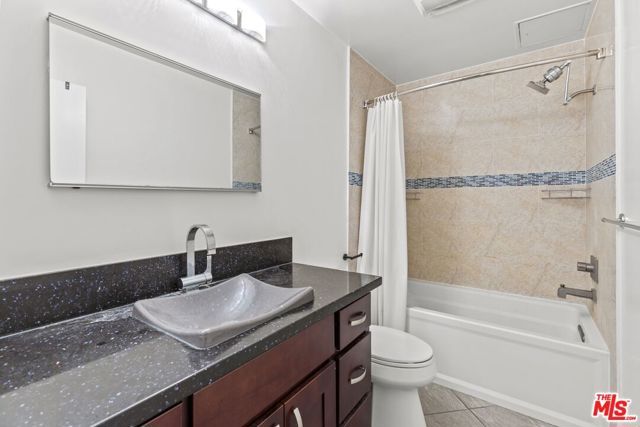 1033 6TH Street 202, Santa Monica, CA 90403