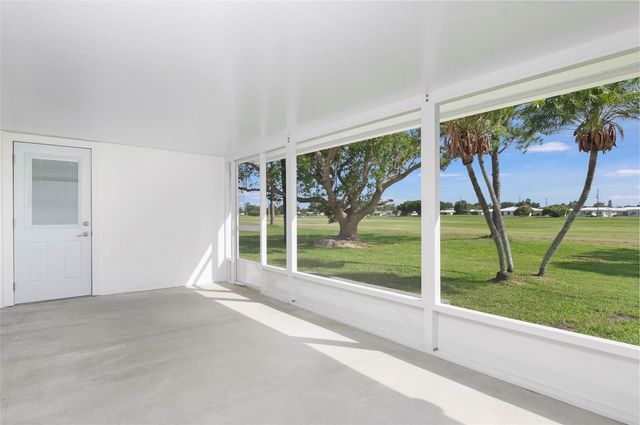 4034 MAINLANDS BOULEVARD N, Pinellas Park, FL 33782