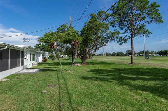 4034 MAINLANDS BOULEVARD N, Pinellas Park, FL 33782