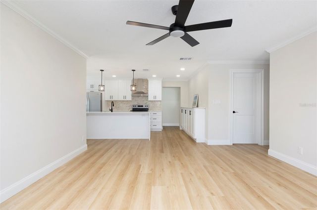 4034 MAINLANDS BOULEVARD N, Pinellas Park, FL 33782