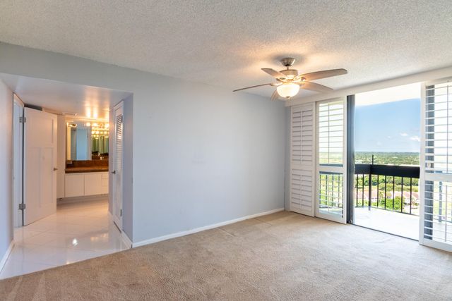 2400 PRESIDENTIAL Way PH6, West Palm Beach, FL 33401