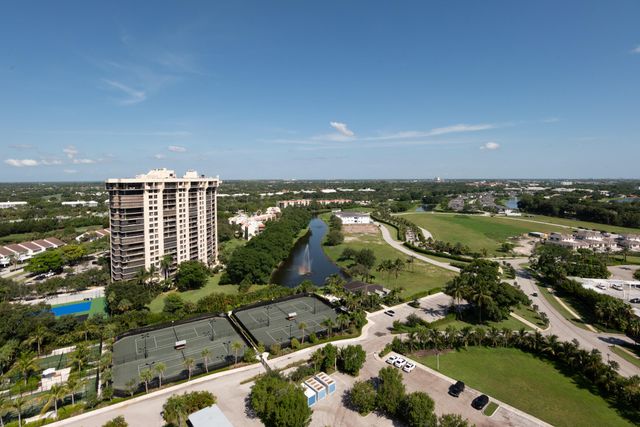 2400 PRESIDENTIAL Way PH6, West Palm Beach, FL 33401