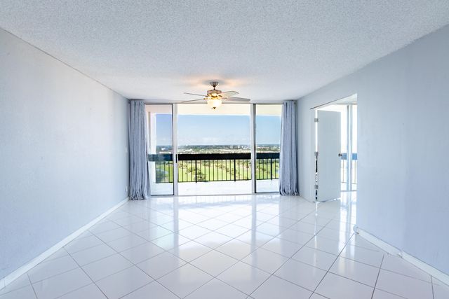2400 PRESIDENTIAL Way PH6, West Palm Beach, FL 33401