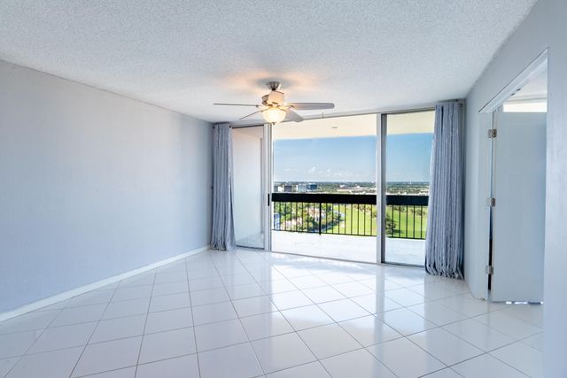 2400 PRESIDENTIAL Way PH6, West Palm Beach, FL 33401