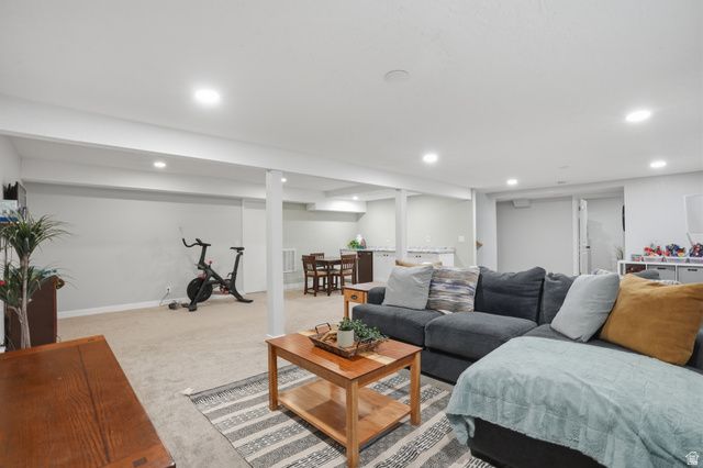 6324 S FIESTA WAY, Salt Lake City, UT 84121