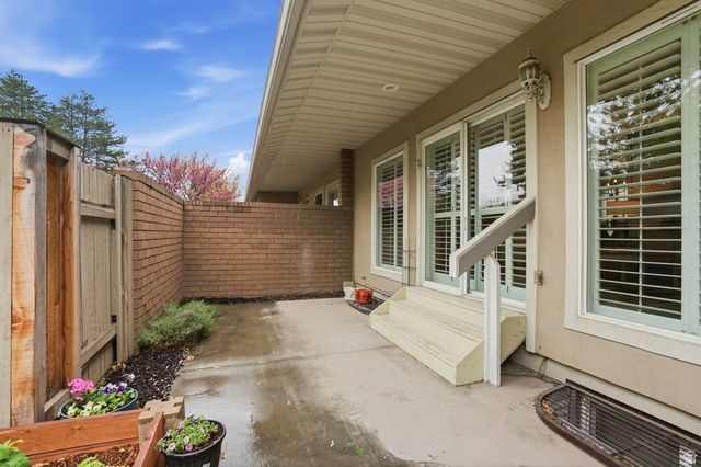6324 S FIESTA WAY, Salt Lake City, UT 84121
