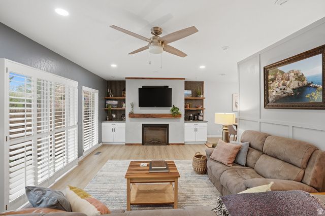 6324 S FIESTA WAY, Salt Lake City, UT 84121