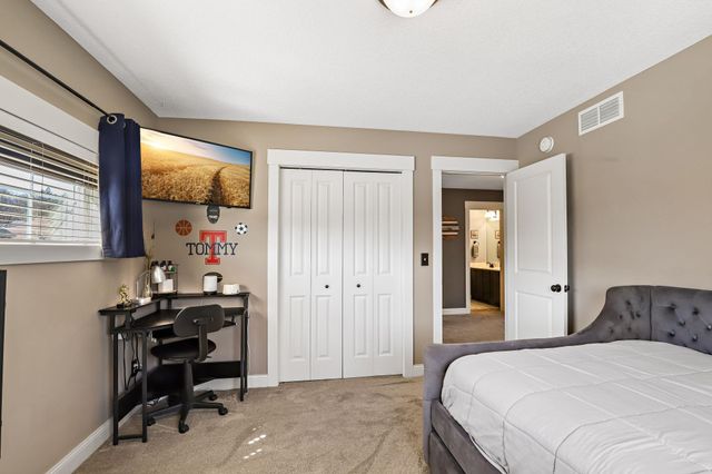 8302 W 132nd Street, Savage, MN 55378