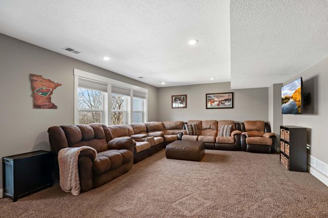 8302 W 132nd Street, Savage, MN 55378