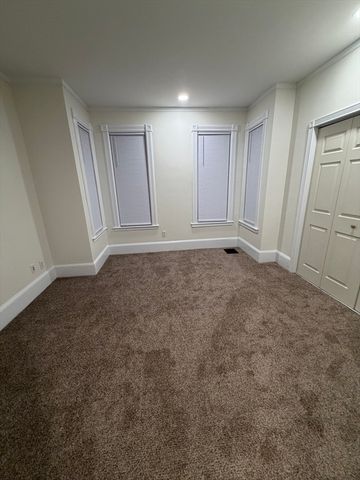 105 Lewis St 1, Lynn, MA 01902