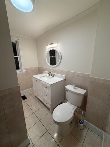 105 Lewis St 1, Lynn, MA 01902