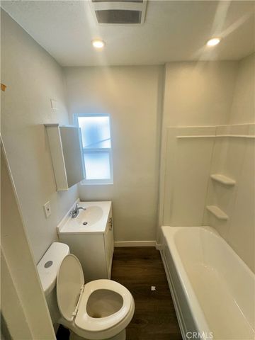 3914 S Normandie Avenue, Los Angeles, CA 90037