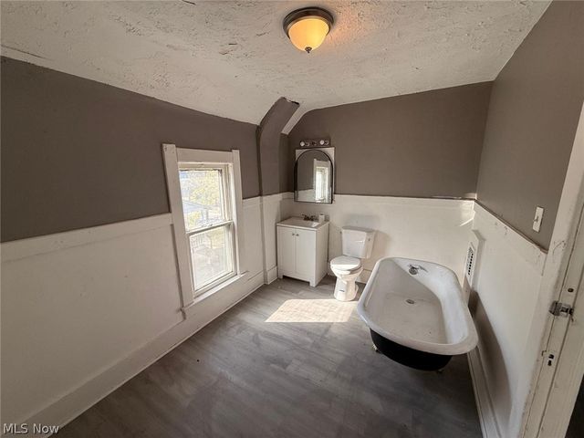 983 E 141st Street, Cleveland, OH 44110