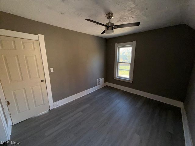 983 E 141st Street, Cleveland, OH 44110