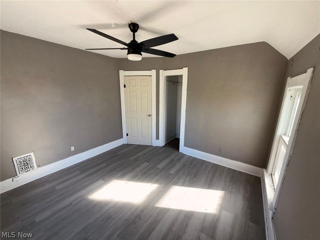 983 E 141st Street, Cleveland, OH 44110