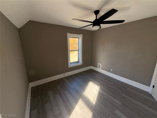 983 E 141st Street, Cleveland, OH 44110