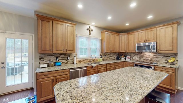 1535 Thames Drive, Greenwood, IN 46143