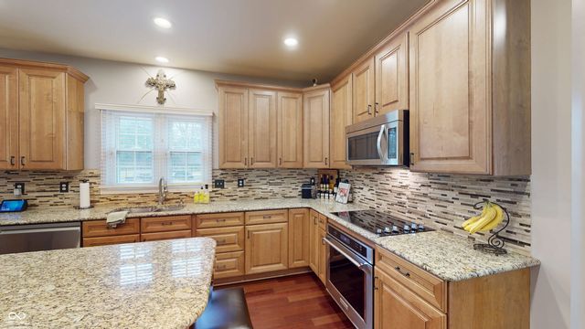 1535 Thames Drive, Greenwood, IN 46143