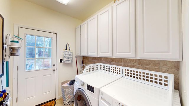 1535 Thames Drive, Greenwood, IN 46143