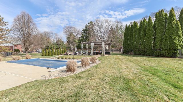 1535 Thames Drive, Greenwood, IN 46143