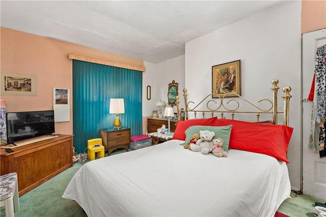 1042 Blackadore St, Homewood Brushton, PA 15221