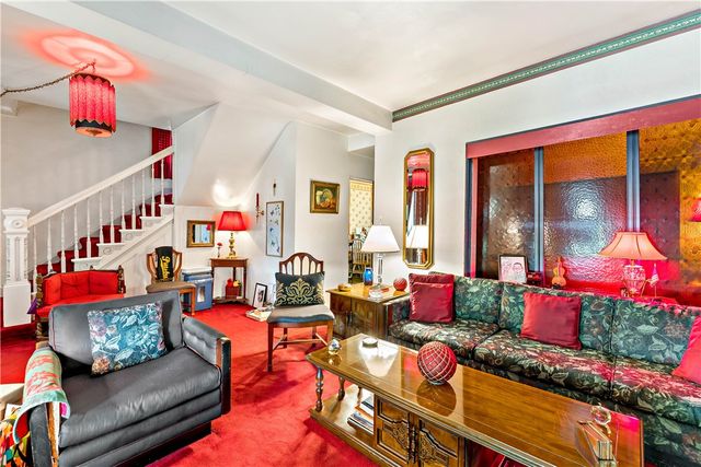 1042 Blackadore St, Homewood Brushton, PA 15221