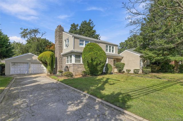 201 Hempstead Avenue, Malverne, NY 11565