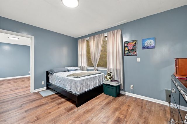 201 Hempstead Avenue, Malverne, NY 11565