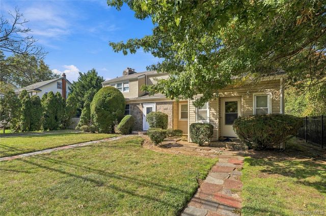 201 Hempstead Avenue, Malverne, NY 11565