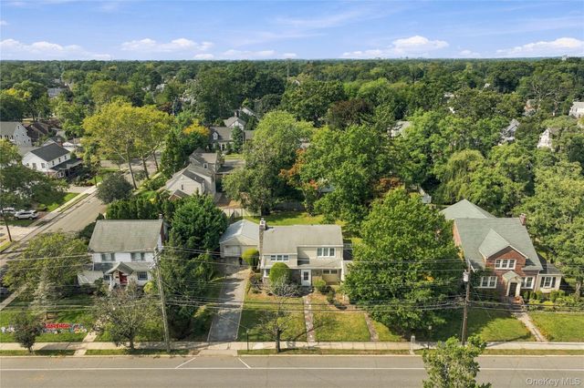 201 Hempstead Avenue, Malverne, NY 11565