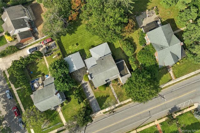 201 Hempstead Avenue, Malverne, NY 11565