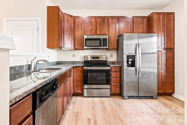 10308 Cloyne Court, Charlotte, NC 28213