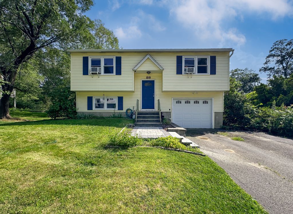 88 Concord Road, Torrington, CT 06790